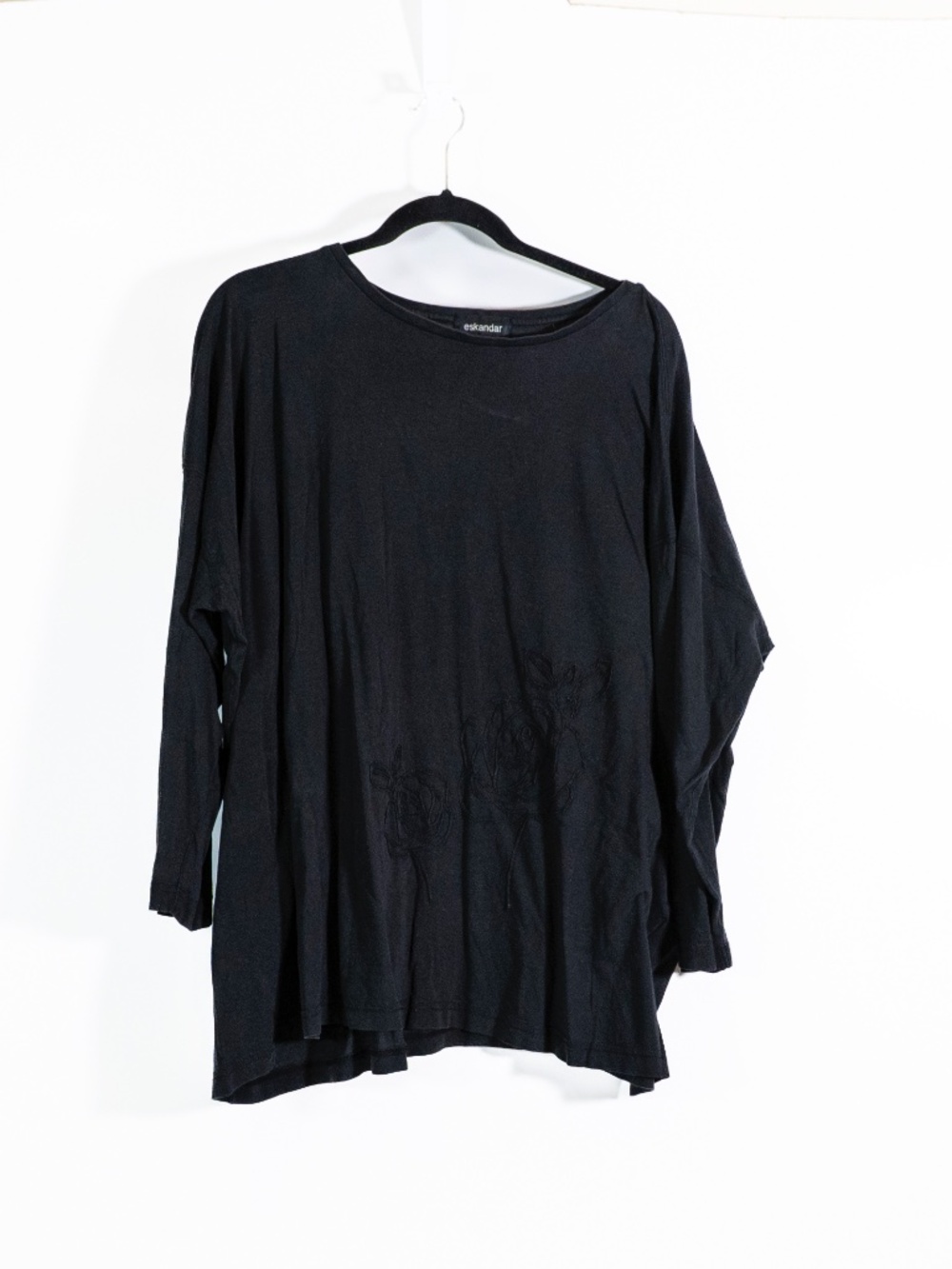 Eskandar Cotton Crew Neck Floral Flower Embroidered Long Sleeve Tee Shirt Black
